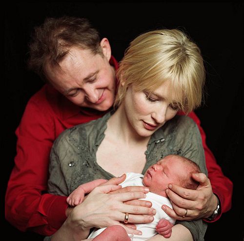 Cate Blanchett and Andrew Upton embracing and welcoming their firstborn, Dashiell.